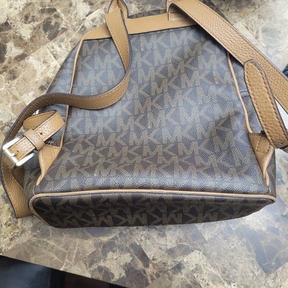 Michael kors back pack - Picture 1 of 2